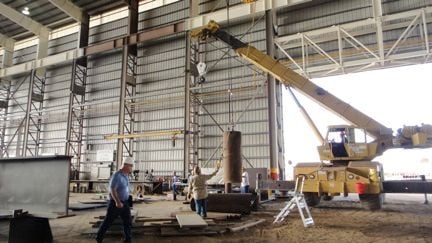 minimize the risk involving crane activities